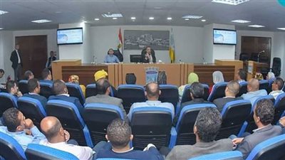 الشريف يؤكد حرصه على تفعيل المجتمع المدنى لتحقيق رؤية مصر 2030 بالإسكندرية 