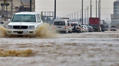 السعودية تحذِّرُ من الطقس.. أمطار غزيرة وتقلبات جوية