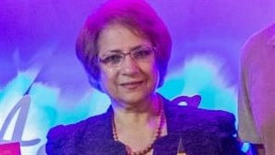 صفاء الليثي وجائزة الإنجاز النقدي من مركز السينما العربية 