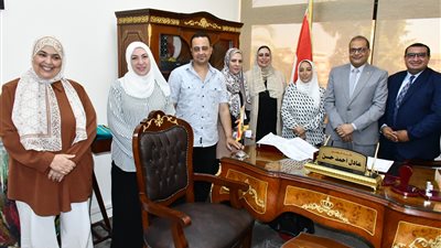 الطالبات يحصدن المراكز العشر الأوائل لبرنامجي فارم دي بجامعة الإسماعيلية