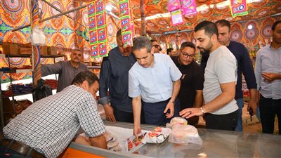 محافظ الغربية يتفقد منافذ بيع اللحوم بكفر الزيات والمحلة وسمنود 