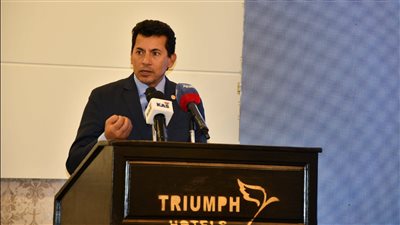 وزير الشباب والرياضة يشهد توقيع عقد 4 أبطال استعدادًا لأولمبياد وبارالمبياد باريس 2024