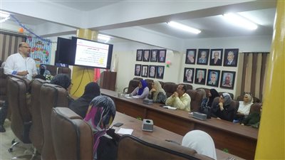 وزارة العمل تنظم ورشة عمل عن 