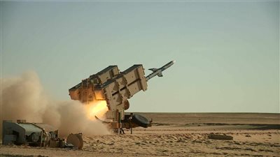 قائد الدفاع الجوي يكشف للوفد كواليس تحطيم أسطورة الذراع الطولى لإسرائيل في حرب 1973 