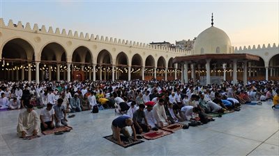 صلاة عيد الأضحى بمسجد عمرو بن العاص.. صور 