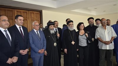 محافظ بورسعيد يستقبل وفد الكنيسة والمهنئين بعيد الأضحي المبارك