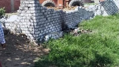 إزالة محاولات البناء بدون ترخيص خلال فترة العطلات الرسمية بالشرقية 