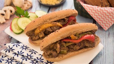 حضري ساندويش ستيك اللحم بصوص الفلفل الأسود