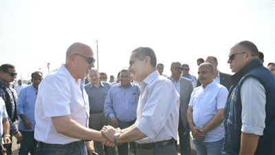 محافظ الغربية يستقبل وزير الري والموارد المائية في مستهل 