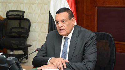 رفع 17 مليون طن مخلفات من المجاري المائية بتكلفة مليار جنيه