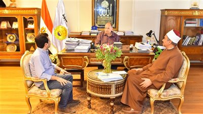 محافظ أسيوط يستعرض خطة منطقة الوعظ لتنفيذ ندوات وقوافل التوعوية بالقرى والمراكز