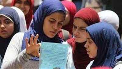 طلاب الثانوية بكفرالشيخ : امتحان الإنجليزي فى مستوى الطالب المتوسط