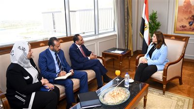 بحث خطط إدماج الأطباء المصريين بالخارج في تعزيز المنظومة الصحية