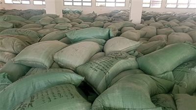 ضبط 250 طن من الدقيق البلدى المدعم غير مطابق للمواصفات بأسيوط