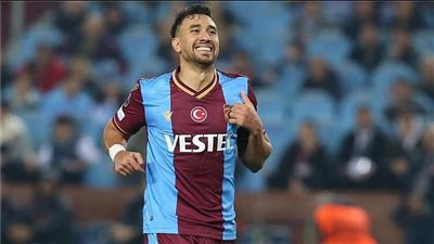 الاتحاد والهلال يفاوضان طرابزون لضم تريزيجيه بمبلغ ضخم
