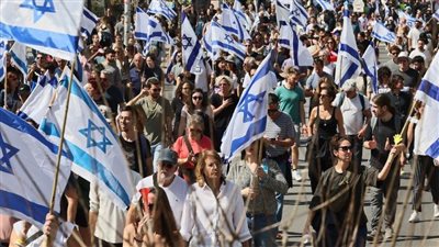 100 ألف متظاهر في تل أبيب احتجاجًا على التعديلات القضائية 