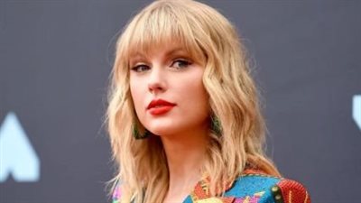 تايلور سويفت.. من هي المغنية الأمريكية الأغلى أجرًا في العالم؟