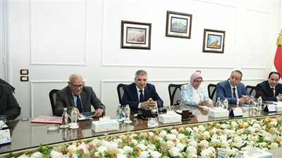 اجتماع رباعى في بورسعيد لحل انخفاض ضغط مياه الشرب