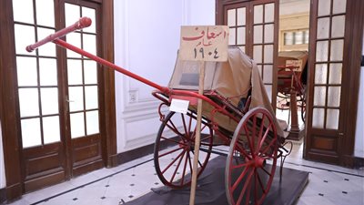 وزير الصحة يتفقد المقر الرئيسي للإسعاف بكوم الدكة