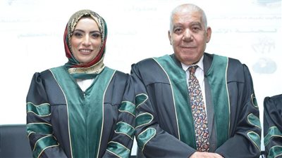 إبراهيم ضيف يهنئ أسماء رضوان لحصولها على الدكتوراة من جامعة المنصورة