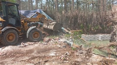 إزالة أكشاك متعدية على حرم سور محطة الصرف الصحي بالبوهي في الجيزة