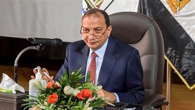 جامعة بني سويف: بدء الاختبار الأكاديمي للغة الإنجليزية بكلية الطب