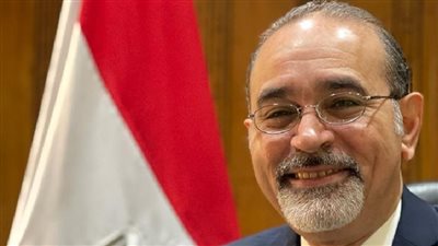  سفير القاهرة في نيودلهى يشيد بالجالية المصرية ويؤكد: نتابع أوضاعهم ونحل مشاكلهم