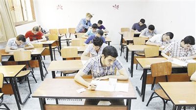 الثانوية العامة شبح لا يموت
