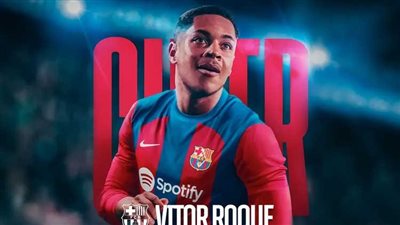 قبل فيتور روكي.. نجوم برازيلية ارتدوا قميص برشلونة