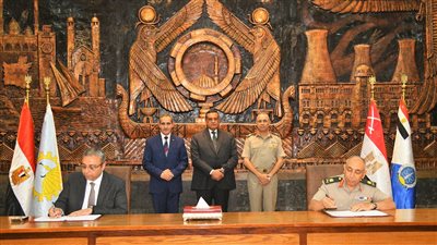 توقيع بروتوكول لتقديم خدمة الشبكة الوطنية بين محافظة الغربية ومدير الإشارة 