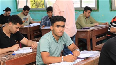 توزيع درجات امتحان الجبر والهندسة الفراغية للثانوية العامة 2023 
