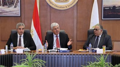 تطبيق هيكل تنظيمي موحد في المستشفيات الجامعية