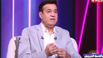 حلمي عبد الباقي يبكي ندما على الغناء فى الكباريهات (فيديو)