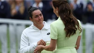 أنس جابر تبكي بعد خسارتها نهائي ويمبلدون وماركيتا تدعمها: أنتِ مصدر إلهام