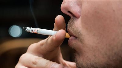 هل التدخين يؤثر على تساقط الشعر.. دراسة تجيب