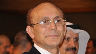 محمد صبحي باكيًا: أنا لا أتسول .. وهذا ندائي للرئيس السيسي (فيديو)