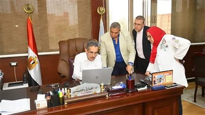 محافظ الغربية يناقش تطوير المحاور المرورية والطرق الرئيسية بطنطا والمحلة