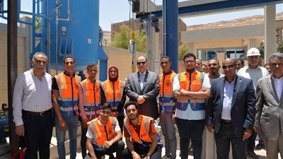 محافظ أسيوط يتفقد التشغيل التجريبي لمحطة رفع صرف صحي دير درنكة 