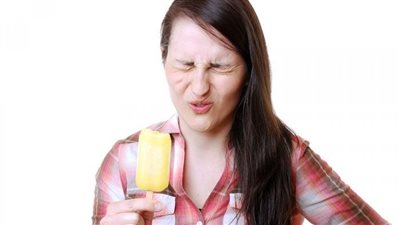 لهذا السبب.. لا تناول الآيس كريم في الطقس الحار