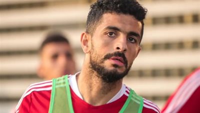 رئيس البنك الأهلي يكشف كواليس التعاقد مع أيمن أشرف