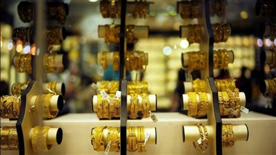 موجة الارتفاعات بأسواق السلع ستدفع الذهب للصعود مجددًا