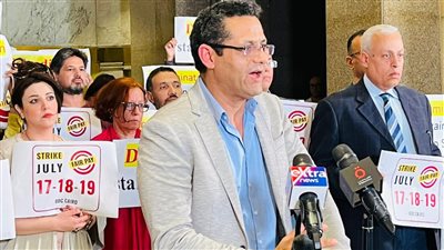 نقيب الصحفيين: النقابة تقوم بدورها المعتاد تجاه العاملين في الـ BBc