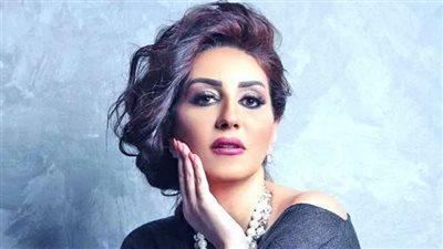 لأول مرة.. وفاء عامر مذيعة على قناة 