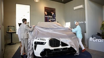 جلوبال أوتو تطلق السيارة BMW X7 الجديدة 