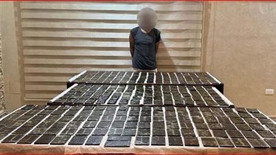   ضبط عنصر إجرامي أثناء بيعه مخدر الحشيش على عملائه بالإسكندرية