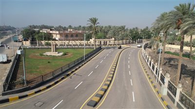  محافظ الجيزة: تخطيط مروري وتطوير ورصف وتجميل لطريق سقارة السياحي 