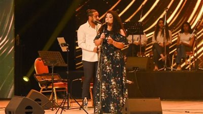نسمة محجوب تمزج بين الطرب والغناء الغربي بالمهرجان الصيفي للموسيقى 