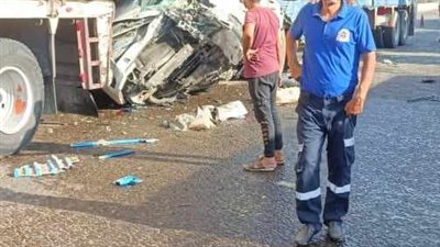 العناية الإلهية ويقظة رجال الإسعاف تنقذ شابًّا ظل 3 ساعات محاصرًا داخل حطام ميكروباص 