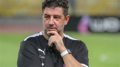 فيتوريا يكشف حقيقة مفاوضات أهلي جدة السعودي