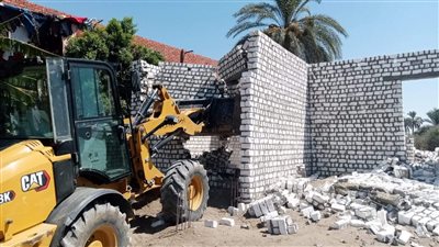 إزالة 13 حالة تعدٍ على الأراضي الزراعية وأملاك الدولة بالفيوم 